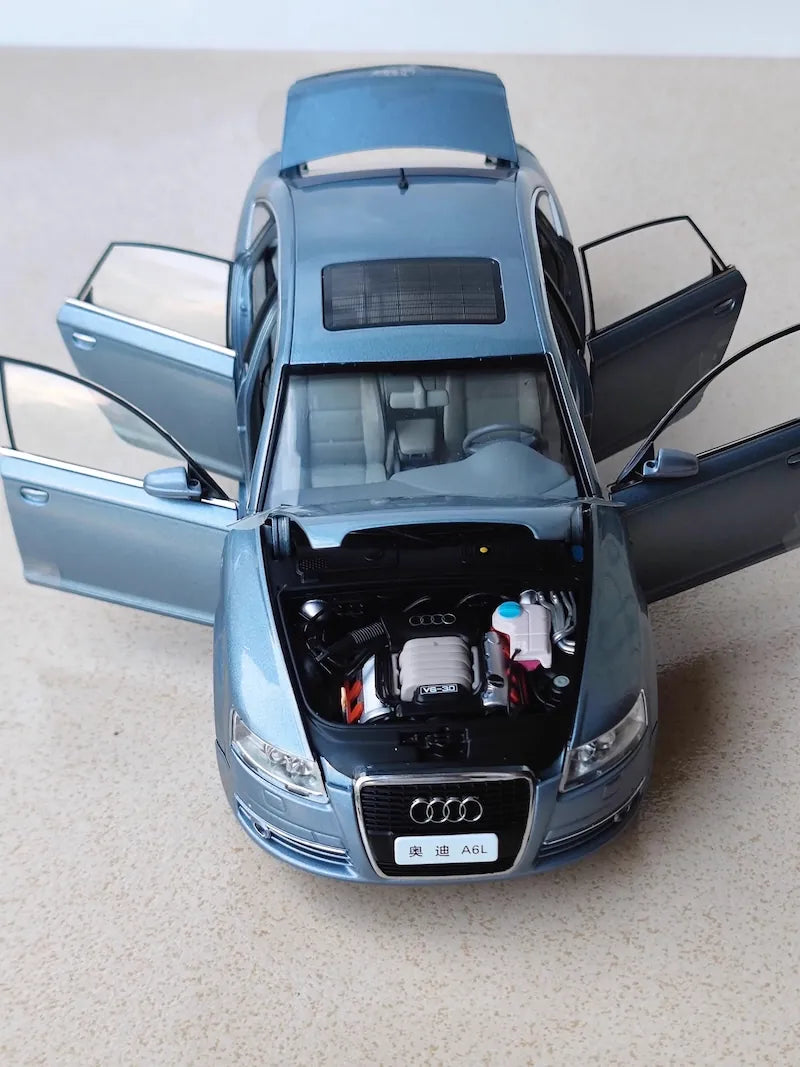 [OEM] 1:18 Audi 2004 A6L C6 Blue Model Car Die-Cast