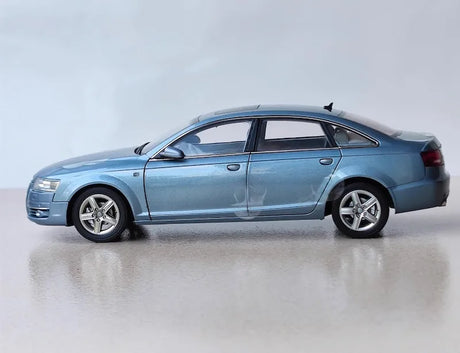 [OEM] 1:18 Audi 2004 A6L C6 Blue Model Car Die-Cast
