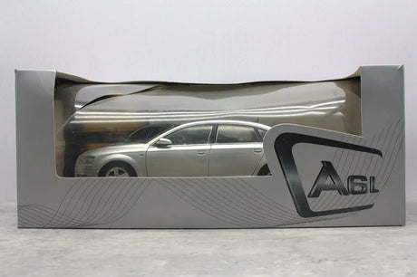 [OEM] 1:18 Audi 2004 A6L C6 Silver Model Car Die-Cast