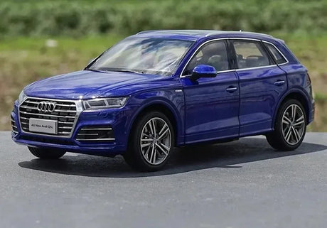 [OEM] 1:18 Audi 2018 Q5L Blue Model Car Die-Cast