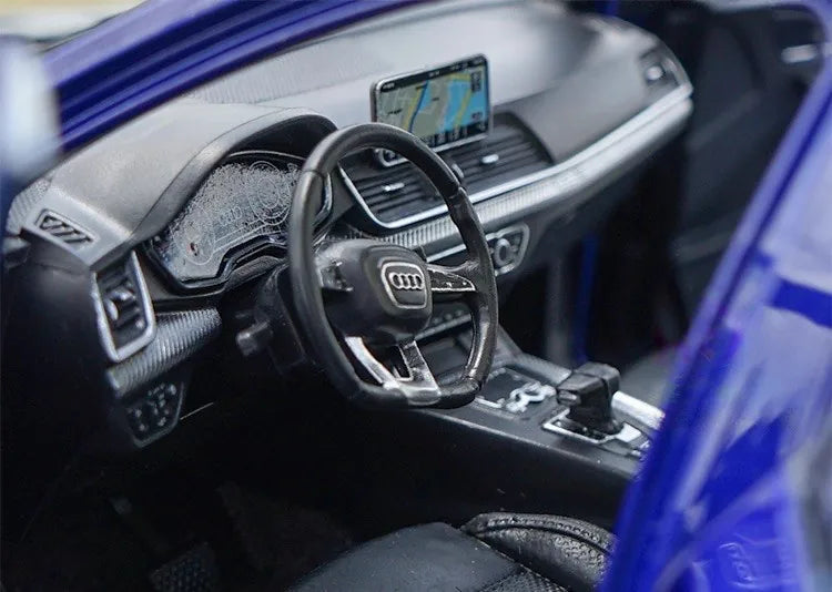 [OEM] 1:18 Audi 2018 Q5L Blue Model Car Die-Cast