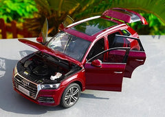 [OEM] 1:18 Audi 2018 Q5L Red Model Car Die-Cast