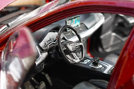 [OEM] 1:18 Audi 2018 Q5L Red Model Car Die-Cast