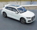 [OEM] 1:18 Audi 2018 Q5L White Model Car Die-Cast