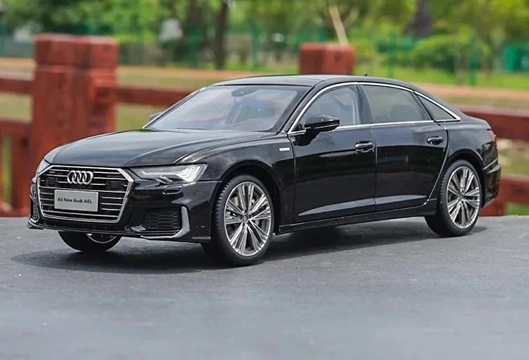 [OEM] 1:18 Audi 2019 A6L nero modellino di auto Die-Cast