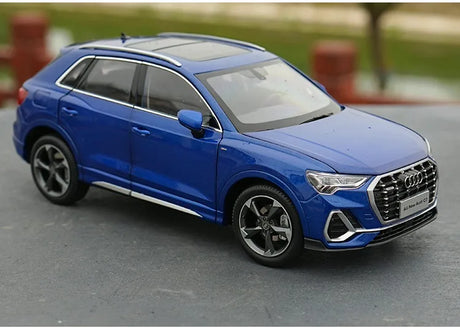 [OEM] 1:18 Audi 2019 Q3 Blue Model Car Die-Cast