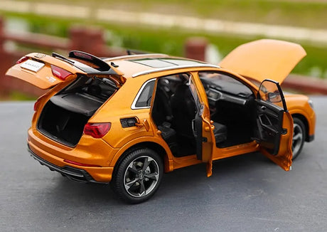 [OEM] 1:18 Audi 2019 Q3 Orange Model Car Die-Cast