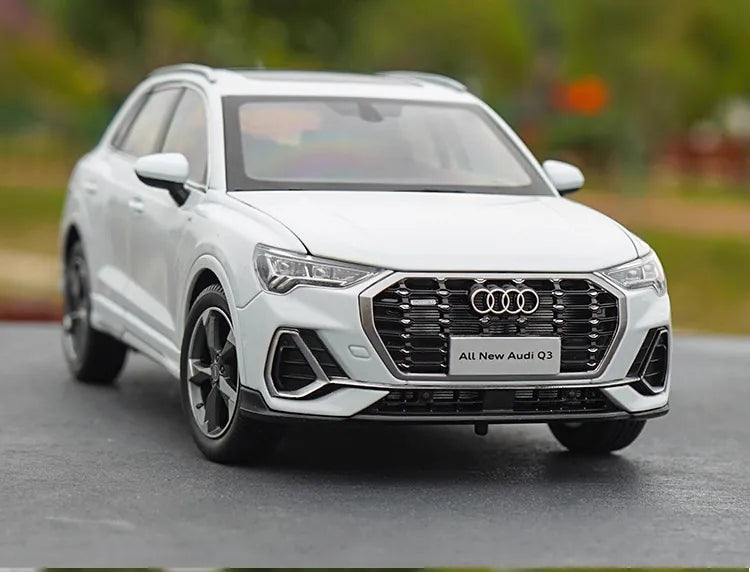[OEM] 1:18 Audi 2019 Q3 White Model Car Die-Cast