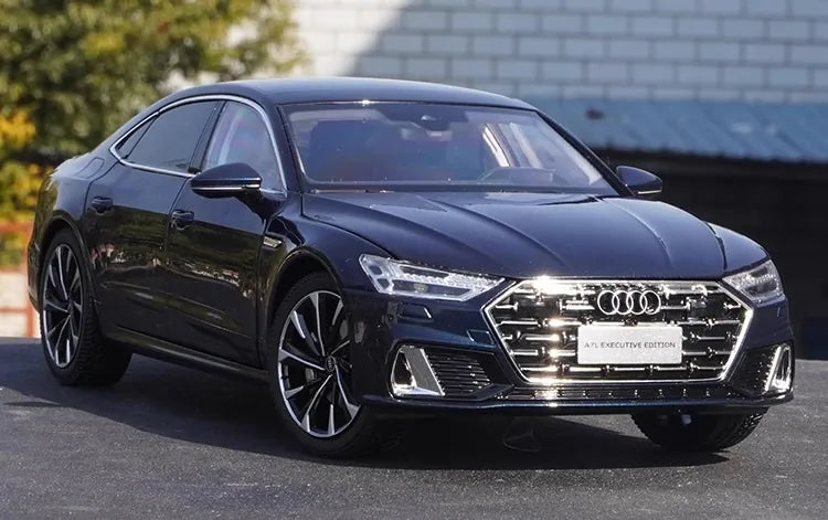 [OEM] 1:18 Audi 2021 A7L Blue Model Car Die-Cast