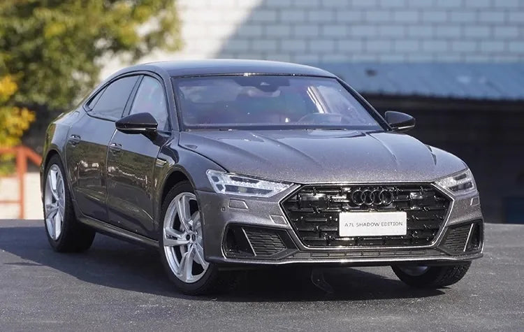 [OEM] 1:18 Audi 2021 A7L grigio modellino di auto Die-Cast