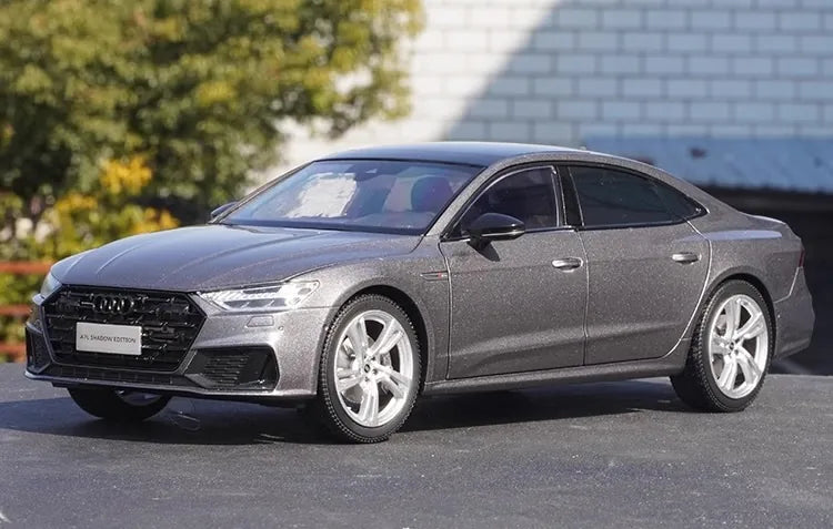 [OEM] 1:18 Audi 2021 A7L grigio modellino di auto Die-Cast