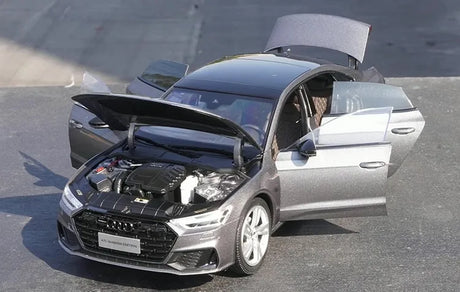 [OEM] 1:18 Audi 2021 A7L Gray Model Car Die-Cast