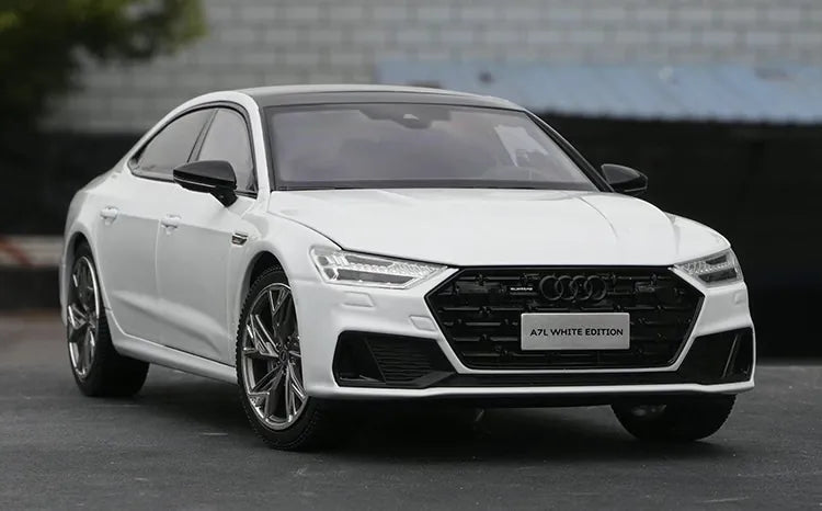 [OEM] 1:18 Audi 2021 A7L White Model Car Die-Cast