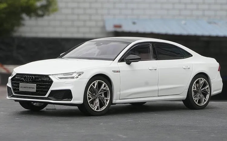 [OEM] 1:18 Audi 2021 A7L White Model Car Die-Cast