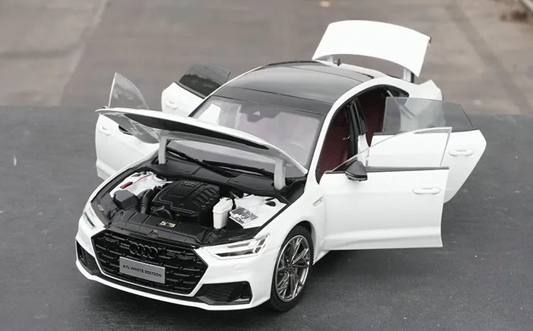 [OEM] 1:18 Audi 2021 A7L White Model Car Die-Cast