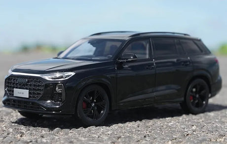 [OEM] 1:18 Audi 2022 Q6 Black Model Car Die-Cast
