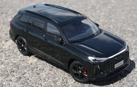 [OEM] 1:18 Audi 2022 Q6 Black Model Car Die-Cast