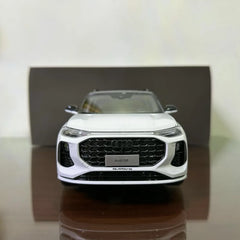 [OEM] 1:18 Audi 2022 Q6 White Model Car Die-Cast