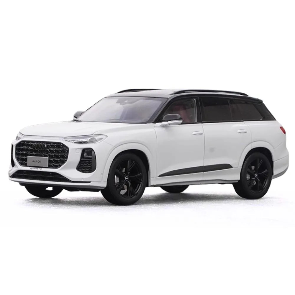 [OEM] 1:18 Audi 2022 Q6 White Model Car Die-Cast