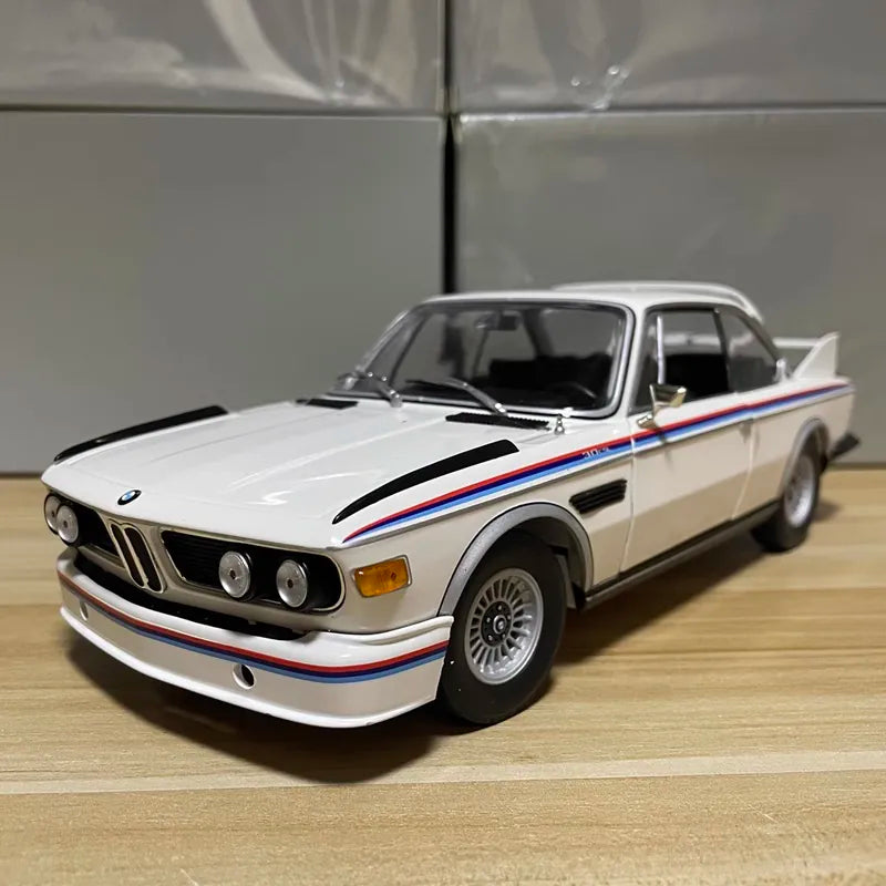 [OEM] 1:18 BMW 1971 3.0 CSL Model Car Die-Cast