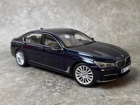 [OEM] 1:18 BMW 2016 G11 740Li Black Model Car Die-Cast