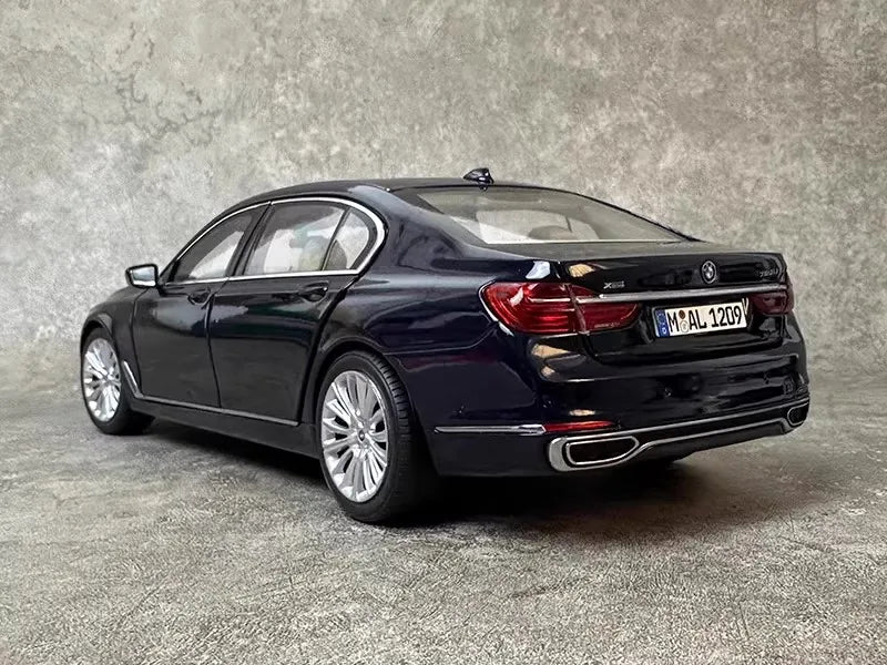 [OEM] 1:18 BMW 2016 G11 740Li ブラック モデルカー Die-Cast