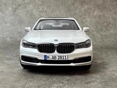 [OEM] 1:18 BMW 2016 G11 740Li White Model Car Die-Cast