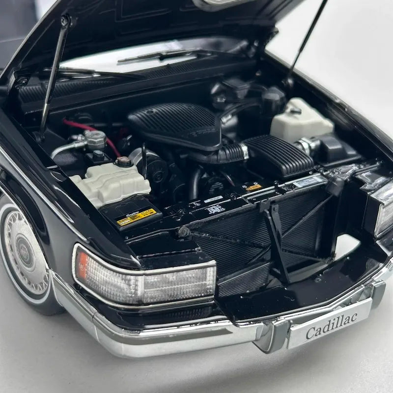 [OEM] 1:18 Cadillac 1993 Fleetwood Brougham nero modellino di auto Die-Cast