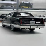 [OEM] 1:18 Cadillac 1993 Fleetwood Brougham Black Model Car Die-Cast