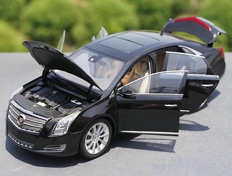 [OEM] 1:18 Cadillac 2013 XTS Black Model Car Die-Cast