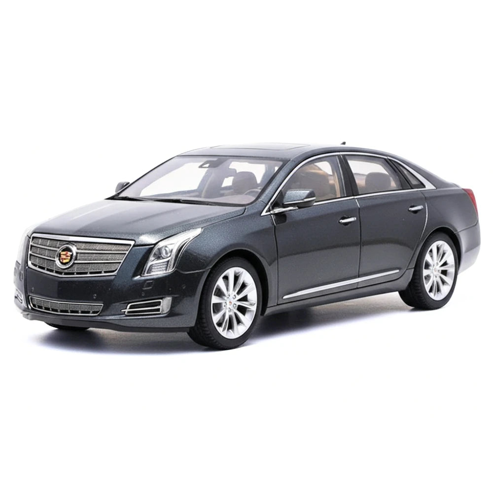 [OEM] 1:18 Cadillac 2013 XTS Gray Model Car Die-Cast