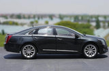 [OEM] 1:18 Cadillac 2013 XTS Gray Model Car Die-Cast