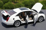[OEM] 1:18 Cadillac 2013 XTS White Model Car Die-Cast