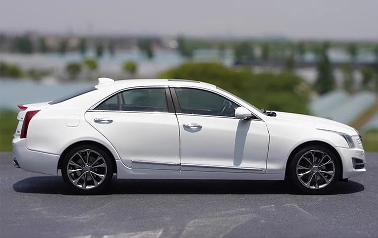 [OEM] 1:18 Cadillac 2014 ATS-L White Model Car Die-Cast