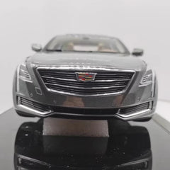 [OEM] 1:18 Cadillac 2016 CT6 Gray Model Car Die-Cast