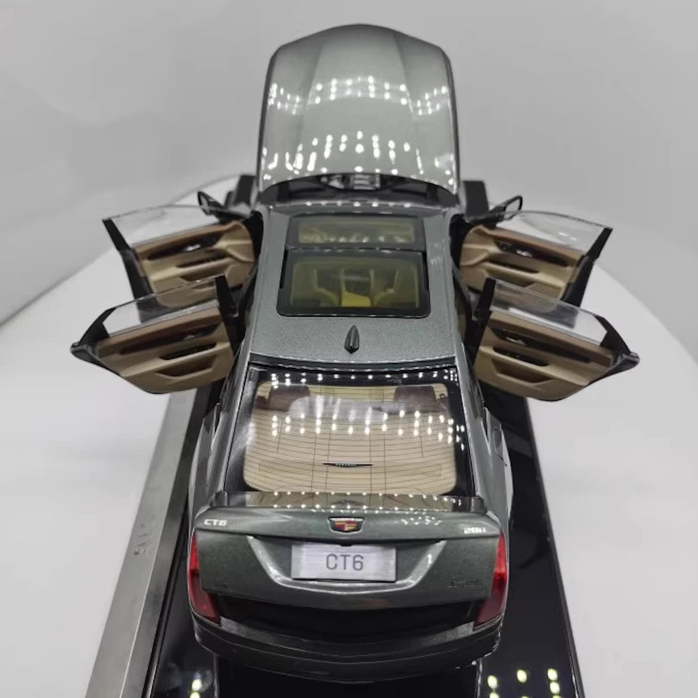 [OEM] 1:18 Cadillac 2016 CT6 Gray Model Car Die-Cast