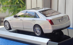 [OEM] 1:18 Cadillac 2016 CT6 White Model Car Die-Cast