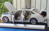 [OEM] 1:18 Cadillac 2016 CT6 White Model Car Die-Cast