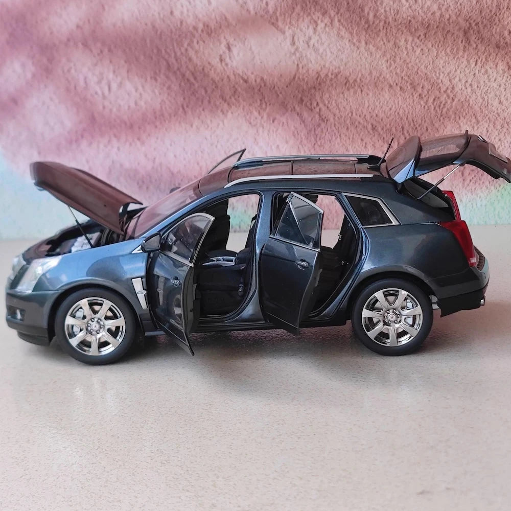 [OEM] 1:18 Cadillac 2016 SRX Gray Model Car Die-Cast