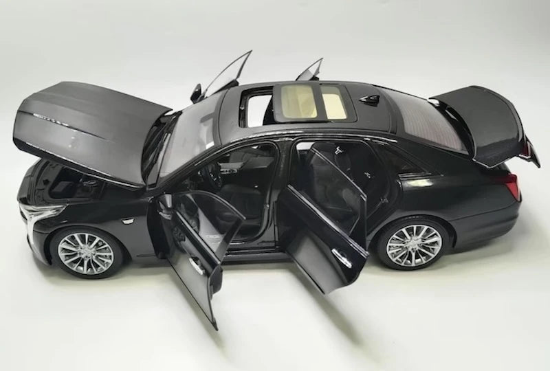 [OEM] 1:18 Cadillac 2019 CT6 Black Model Car Die-Cast