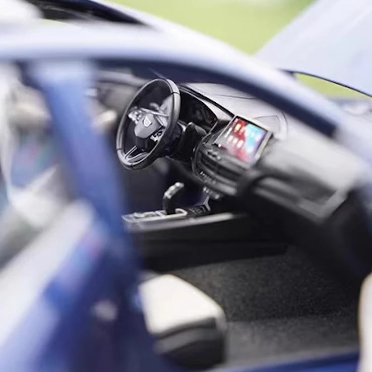 [OEM] 1:18 Cadillac 2021 CT5 Blue Model Car Die-Cast