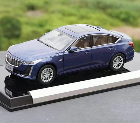 [OEM] 1:18 Cadillac 2021 CT5 Blue Model Car Die-Cast