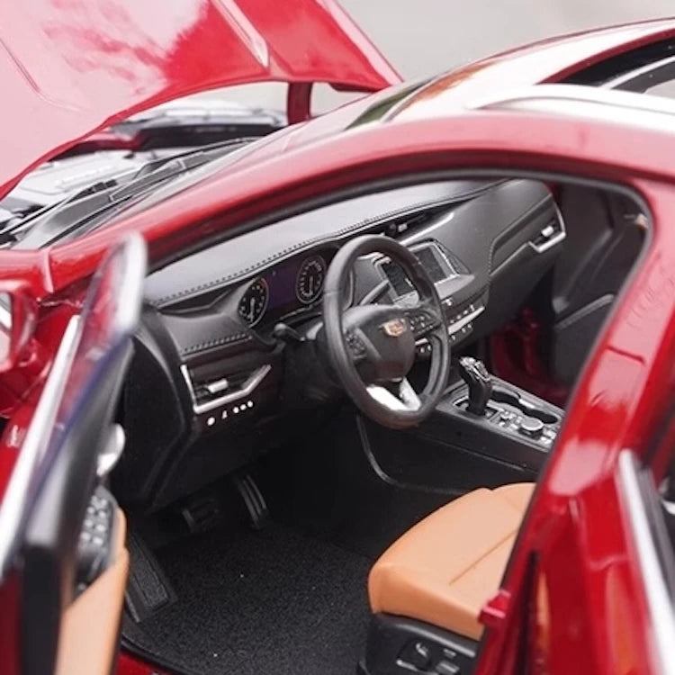 [OEM] 1:18 Cadillac 2022 XT4 Red Model Car Die-Cast