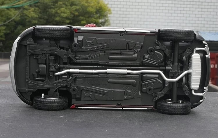 [OEM] 1:18 Cadillac 2022 XT4 Red Model Car Die-Cast