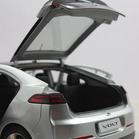 [OEM] 1:18 Chevrolet 2012 Volt Silver Model Car Die-Cast
