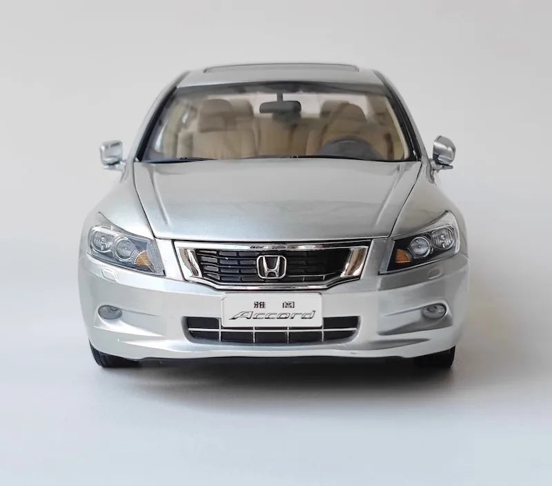 [OEM] 1:18 Honda 2008 Accord Silver Model Car Die-Cast