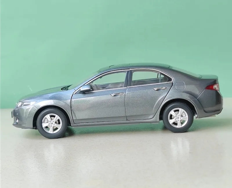 [OEM] 1:18 Honda 2009 Spirior Gray Model Car Die-Cast