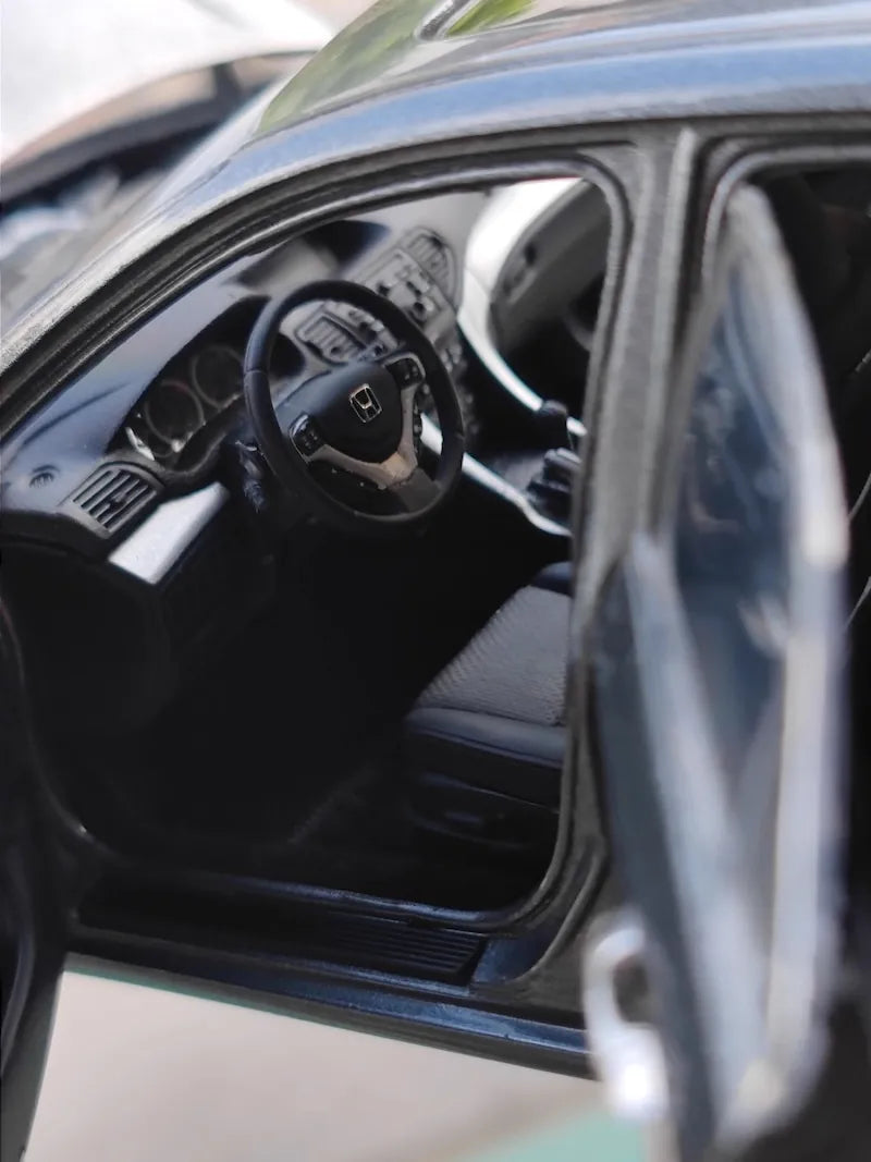 [OEM] 1:18 Honda 2009 Spirior グレー モデルカー Die-Cast