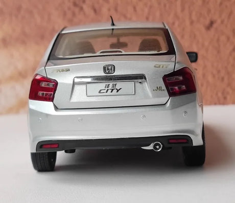 [OEM] 1:18 Honda 2012 City Silver Model Car Die-Cast