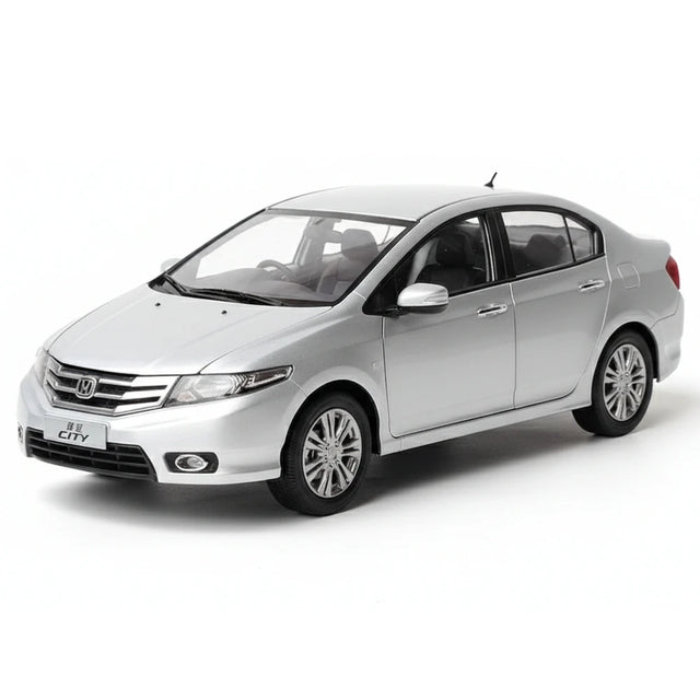 [OEM] 1:18 Honda 2012 City Silver Model Car Die-Cast